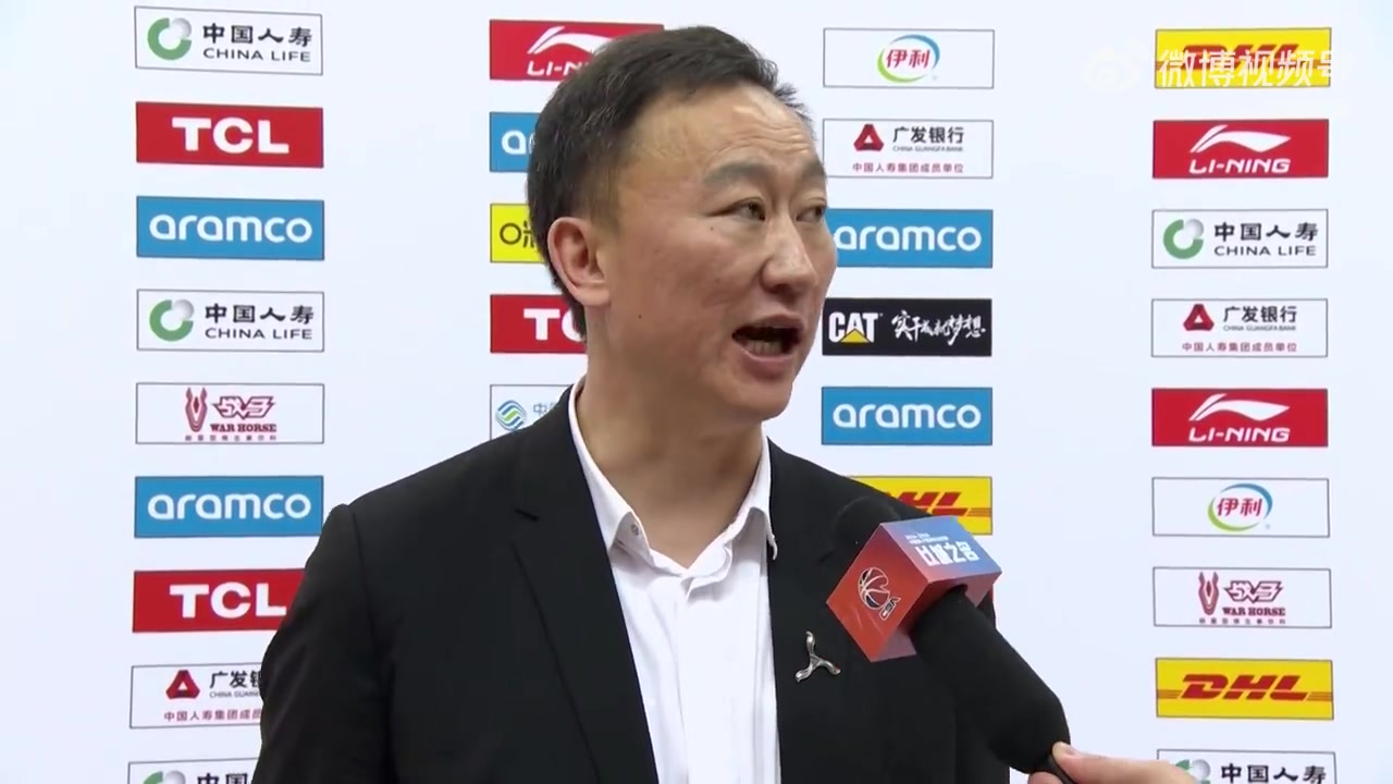 ?仅回答1个问题！刘维伟：本场胜利靠大家防守 感谢所有运动员